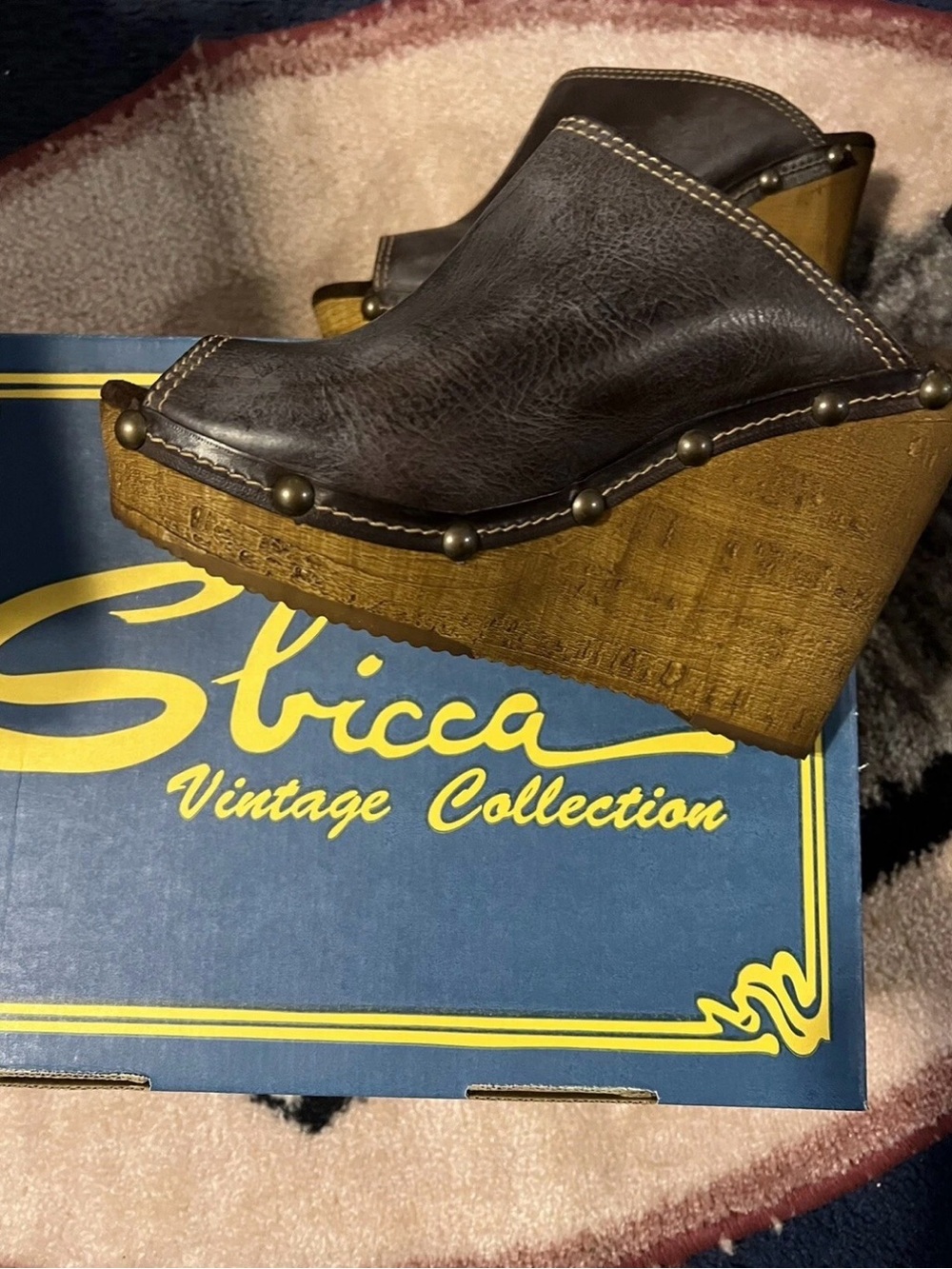 Sbicca Guthrie Brown Leather Studded Open Toe Wedge Clog Sandal